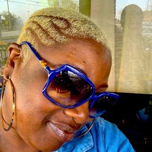 Meet your Posher, Wendy